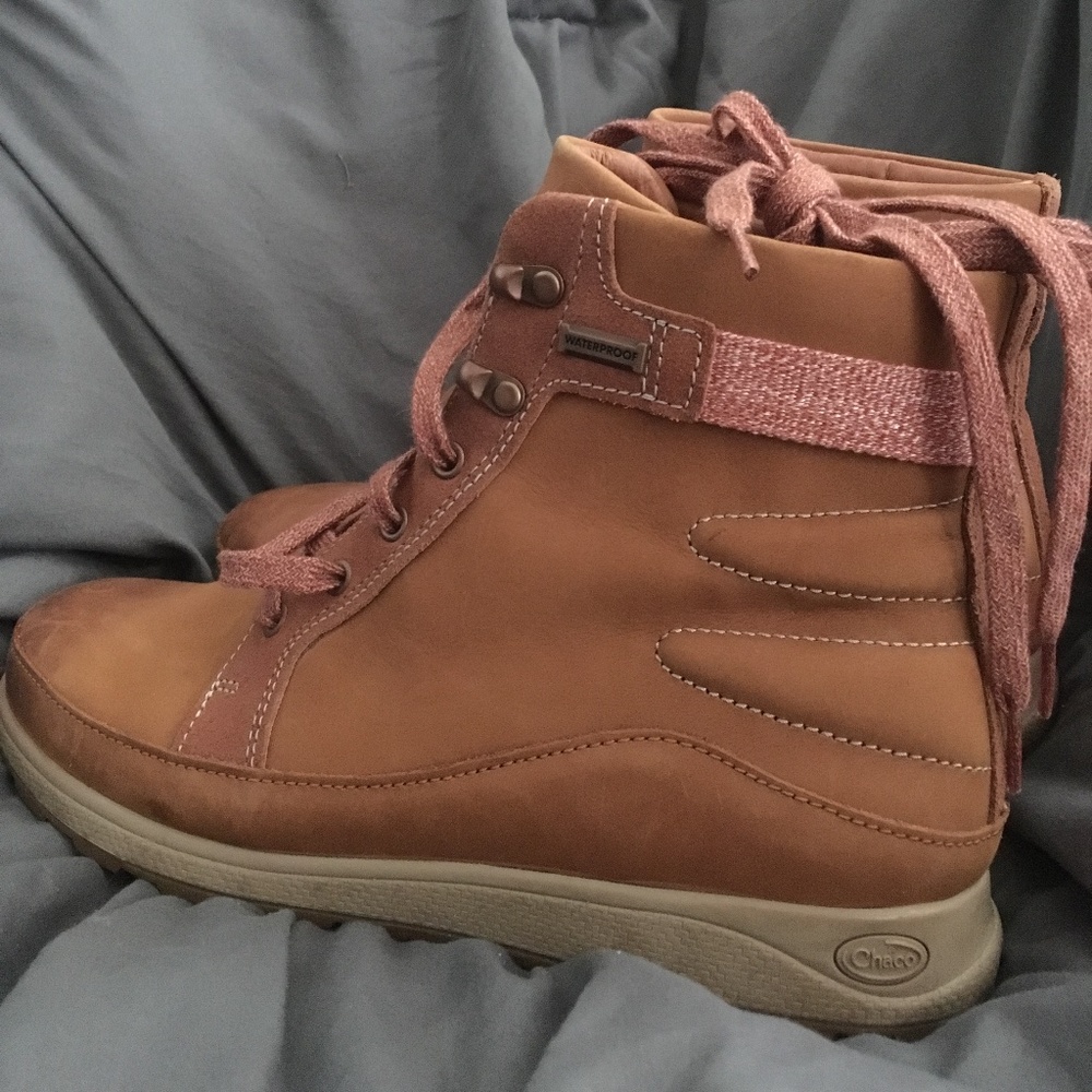 Chaco Adobe Waterproof Leather Hiking Boots 8M